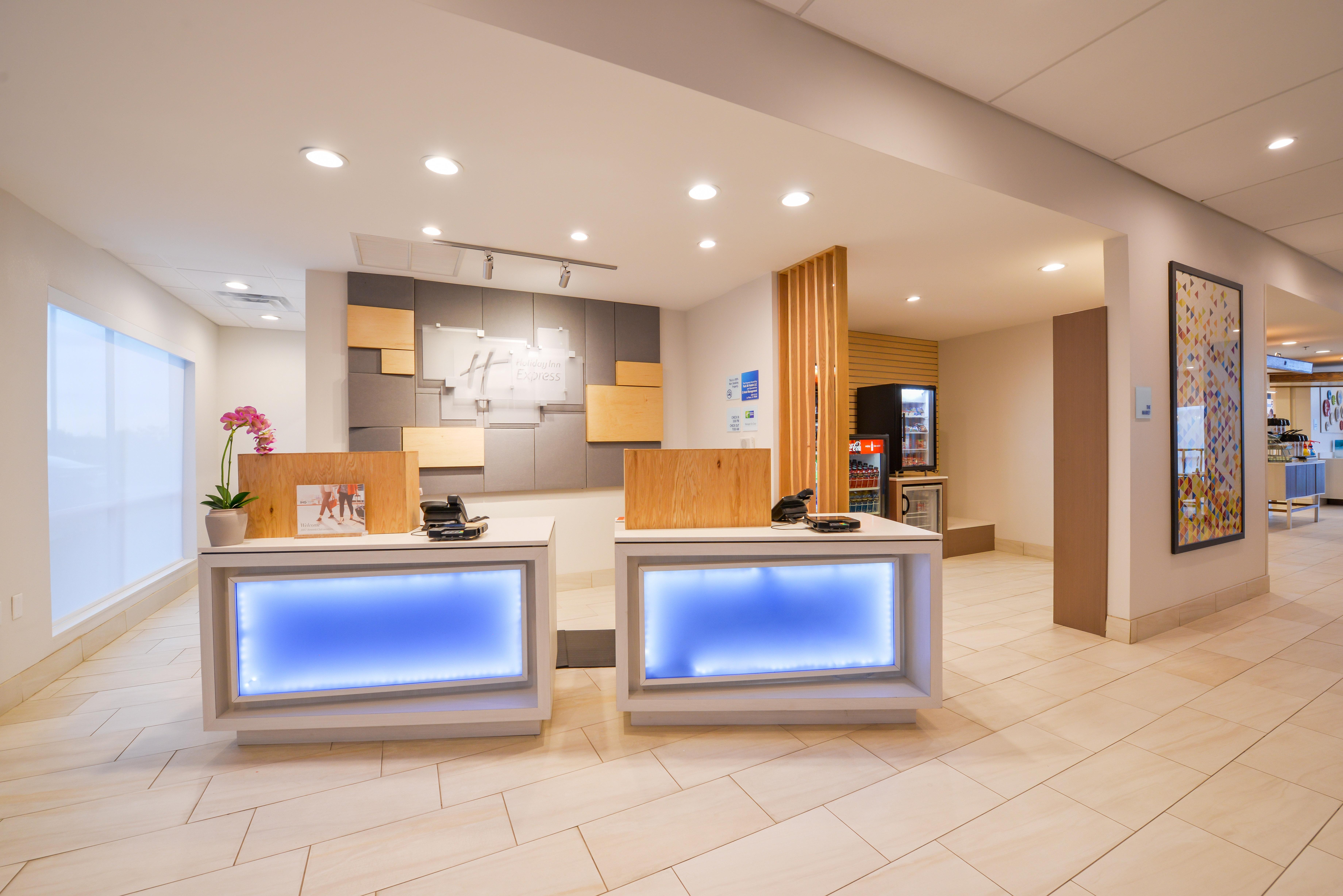 Holiday Inn Express Donaldsonville By Ihg Exterior photo