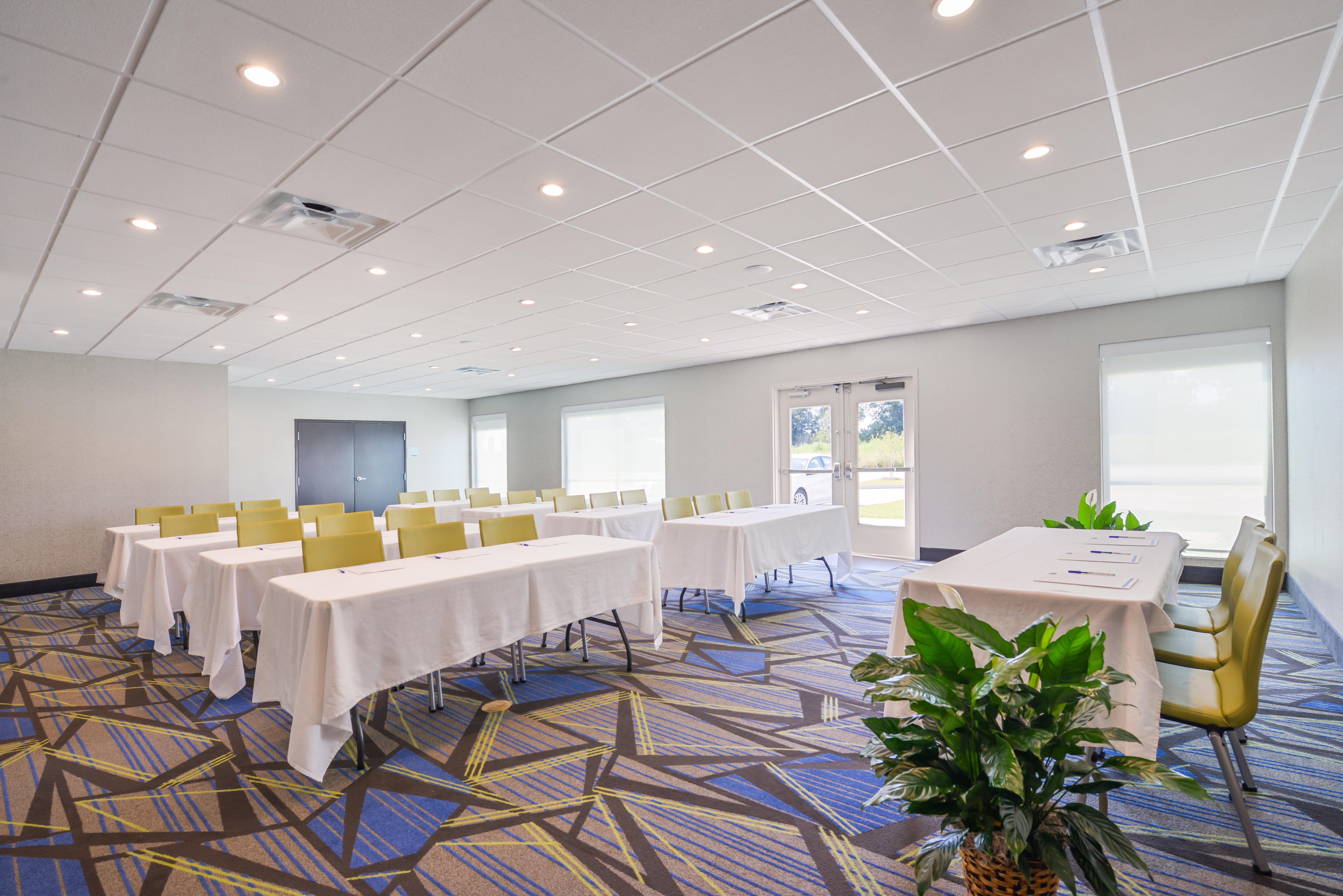 Holiday Inn Express Donaldsonville By Ihg Exterior photo
